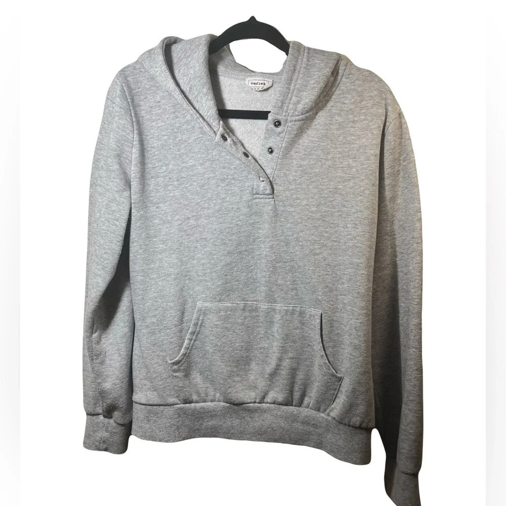 Gray Pullover Hoodie – Ladies XL (Fits More Like a Medium)